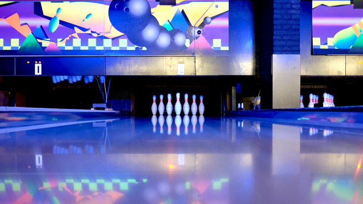 Bowling pins